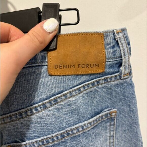 EUC- DENIM FORUM BF HIGH RISE LOOSE JEAN - Picture 6 of 9